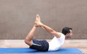 Dhanurasana Yoga (Bow Pose)